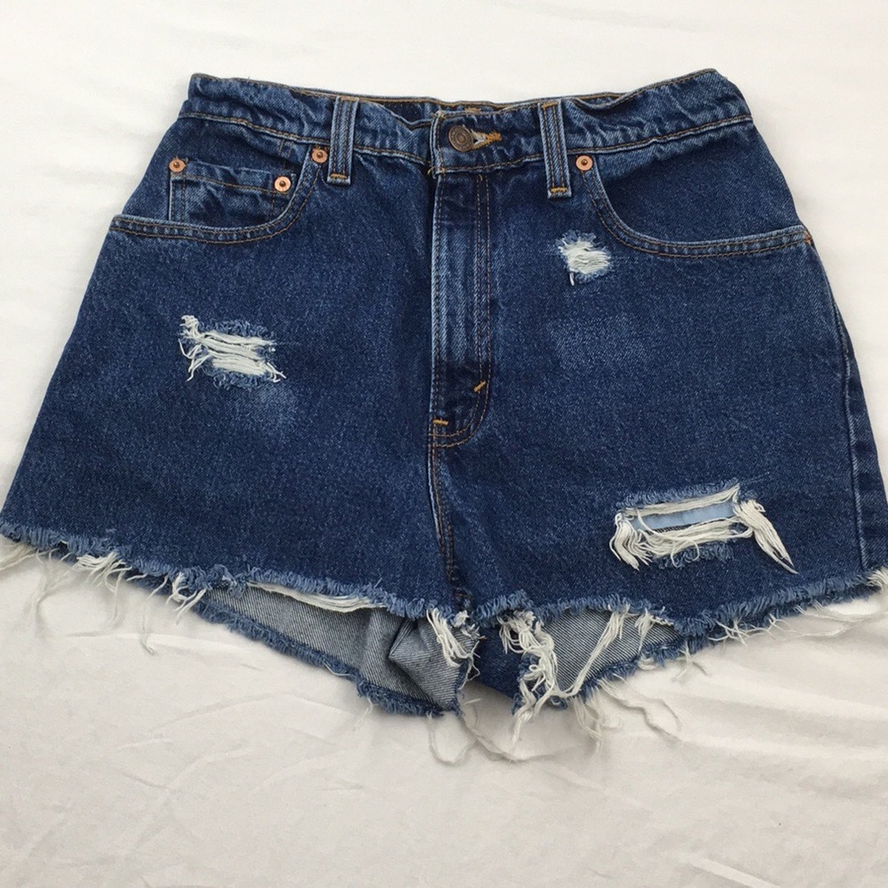 Destroyed Levi’s 551 high waisted denim shorts
